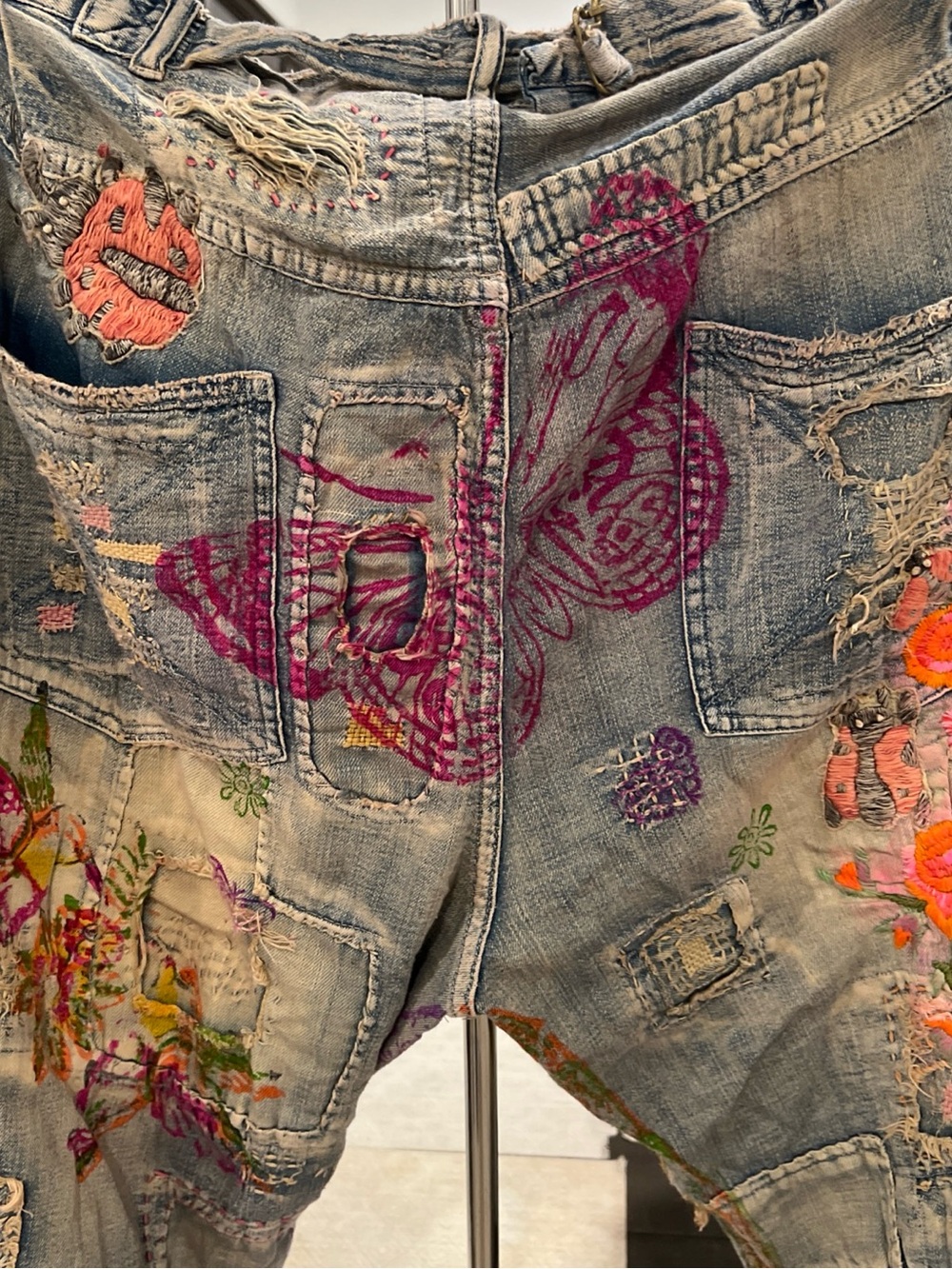 Magnolia Pearl Gray Denim Wide-Leg Jeans with Pink & Orange Embroidery - Picture 12 of 15